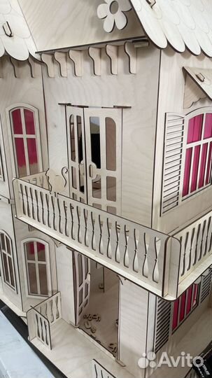 Большой кукольный домик деревянный