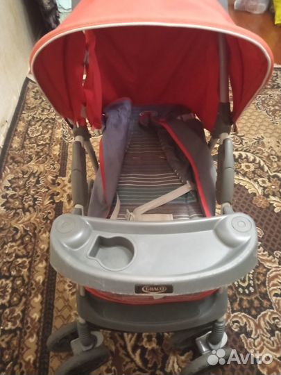 Прогулочная коляска