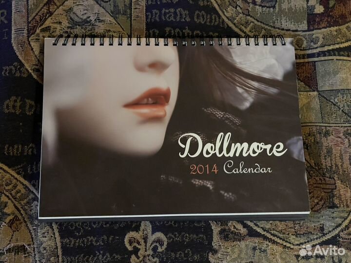 Коллекционный календарь Dollmore