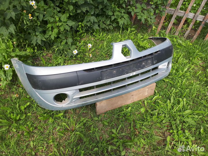 Продаю передний бампер Renault Symdol 01-05