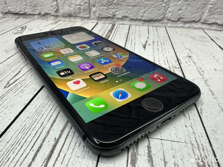 iPhone 8 Plus, 128 ГБ