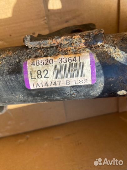 Амортизатор передний Toyota Camry 55