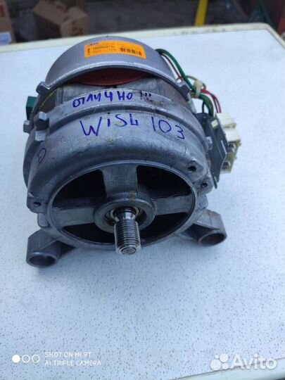 Двигататель стиральной машины Indesit Wisl103