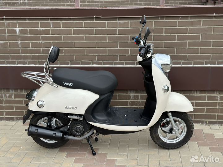 Скутер Vento Retro 50/150