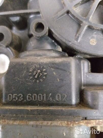 Audi A4 B5 моторчик стеклоподъёмника