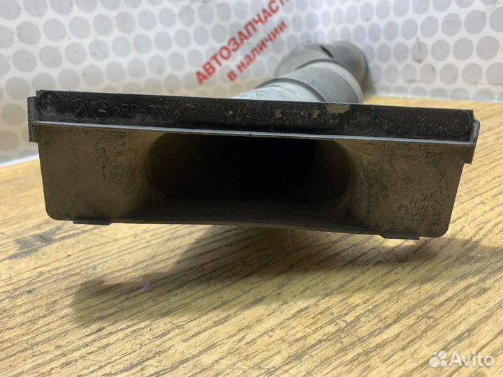 Патрубок воздушного фильтра Skoda Octavia a5