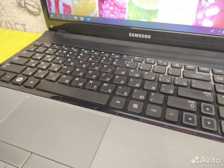 Ноутбук Samsung на Intel Core i3-2350M + Ram 4Gb