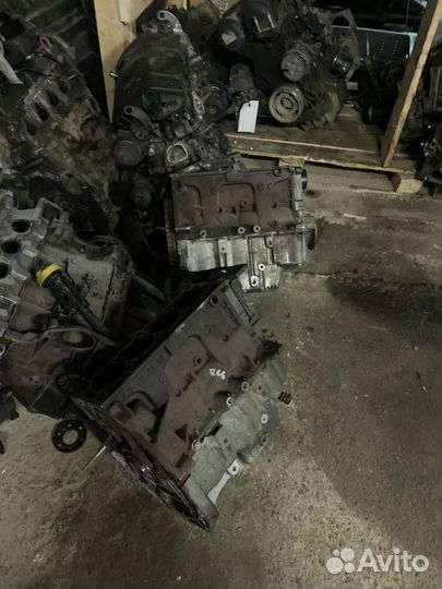 Блок цилиндров двигатель рено К4М766 1,6