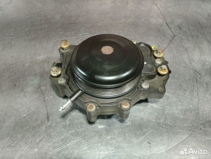 Помпа Mercedes C-Class W204 OM651 2.2 CDI 2014