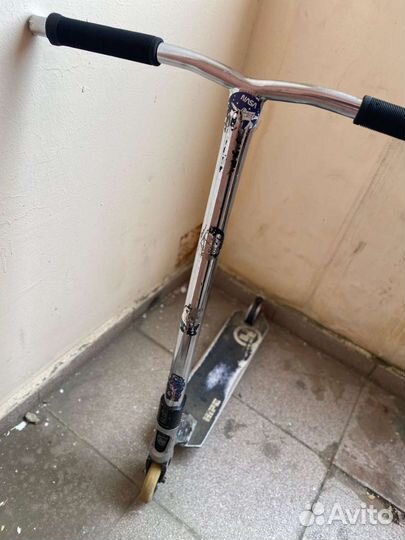 Трюковой самокат hipe