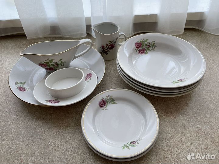 Сервиз столовый из 9 предметов