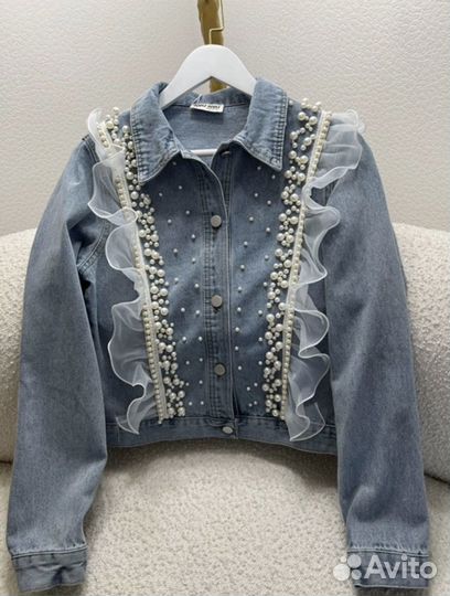 Потрясающей красоты джинсовка (S M L)