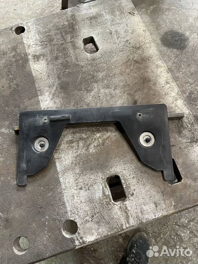 Крышка башажника bmw e46 рестайлинг седан