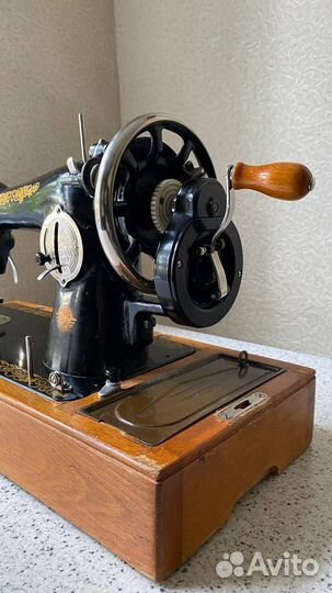 Швейная машинка ручная