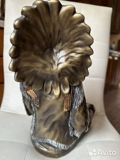 Индеец статуя