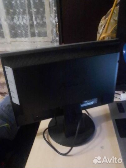 Монитор Asus В Нормальном состоянии Рабочий