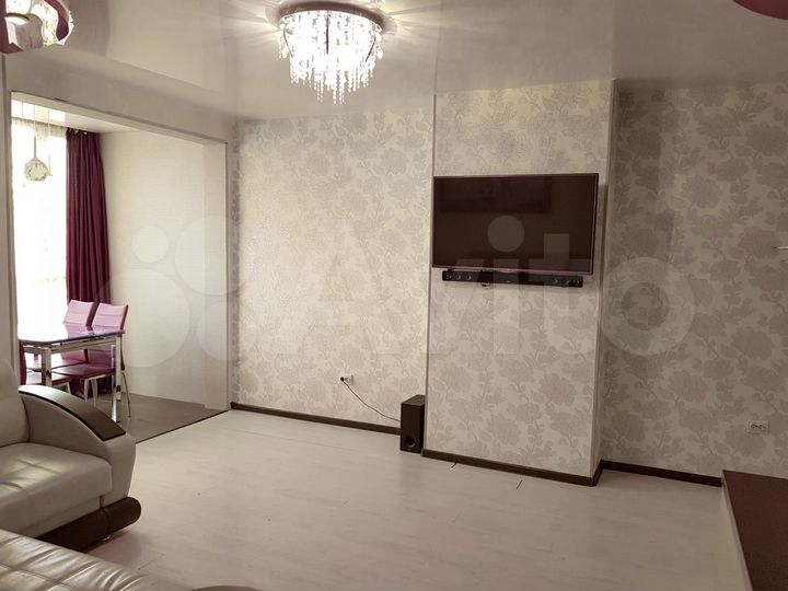 2-к. квартира, 65 м², 10/17 эт.