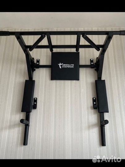 Турник настенный