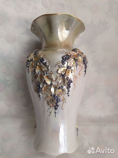 Фарфоровые вазы