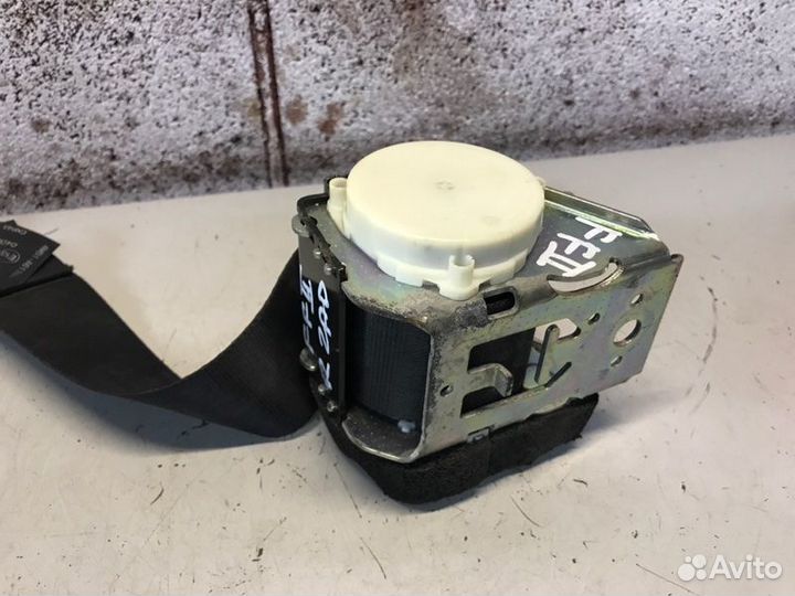 Ремень безопасности задний правый Ford Focus 2