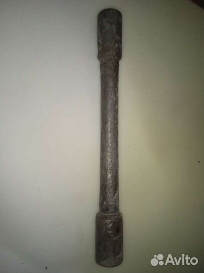 Ключ баллонный для колëс Газели