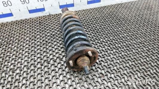 Стойка передняя правая nissan pathfinder R51 (TML0