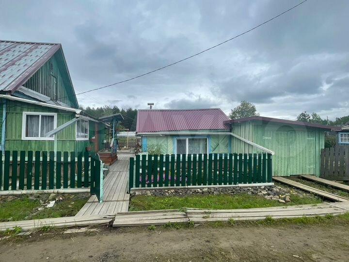 Дом 38,8 м² на участке 10,2 сот.