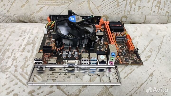 Комплект i7-2600 / H61DA1 V5.1 / 8Gb