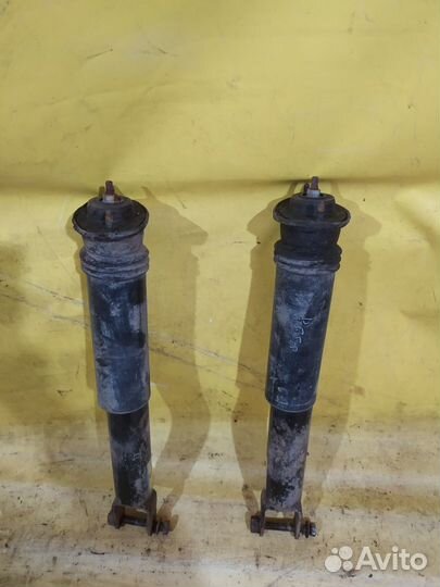 Амортизатор задний Cadillac SRX 2003-2009