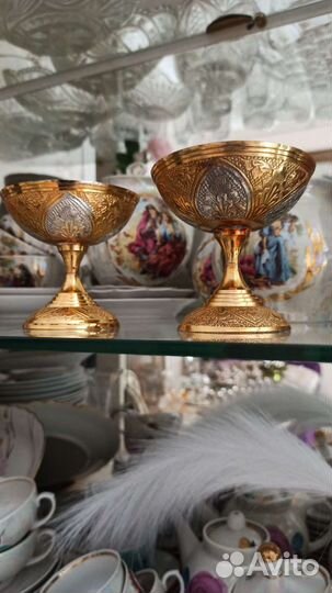 Чашечки рюмочки на подносе креманки