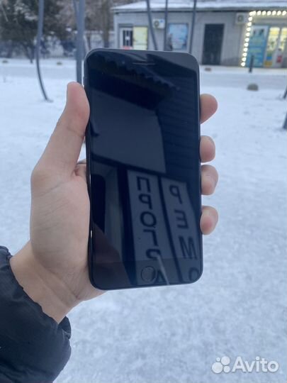 iPhone 8 Plus, 64 ГБ