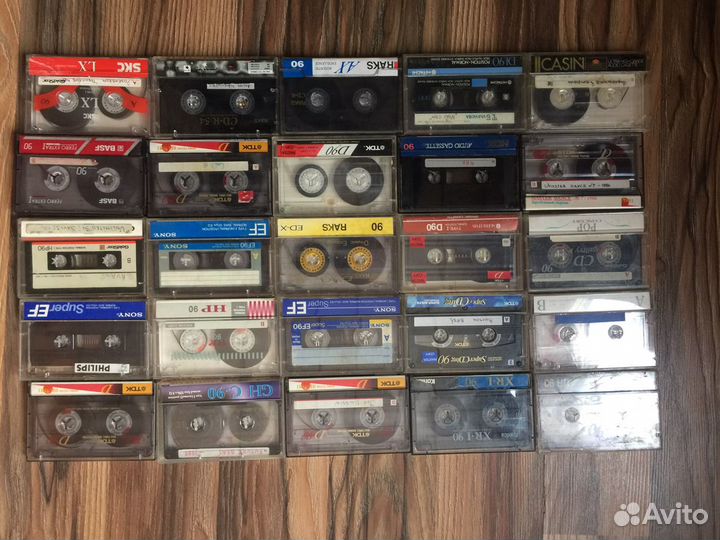 Аудиокассета с записями