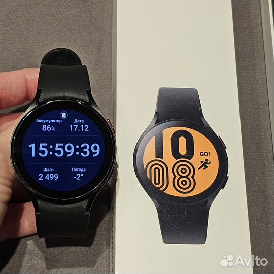 Часы Samsung Galaxy Watch 4