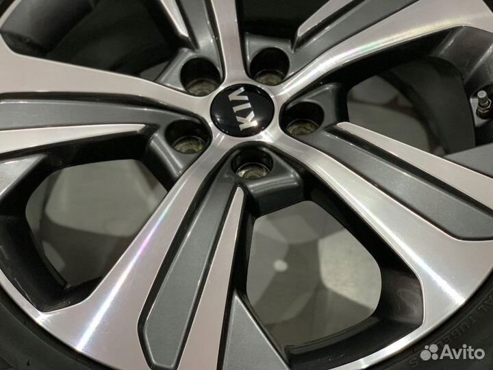 Заводские колёса на Kia Sorento Prime r19