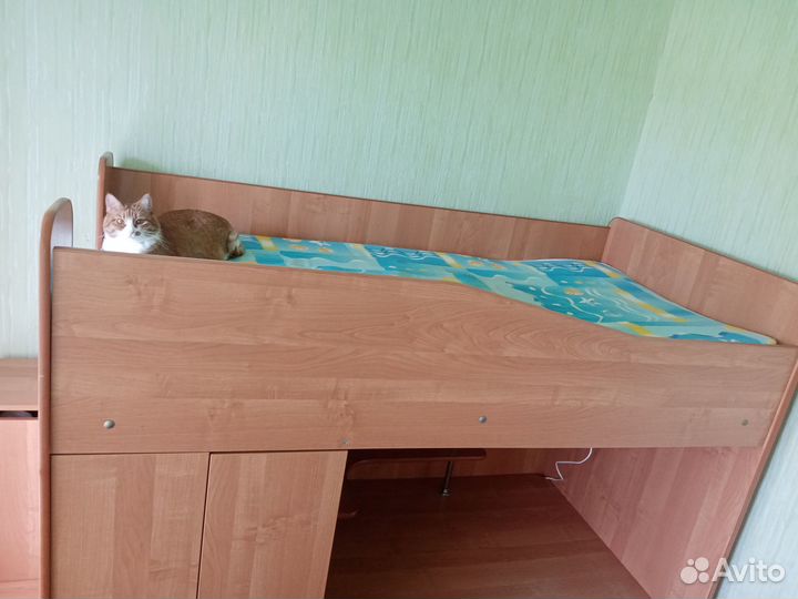 Продам кровать-чердак