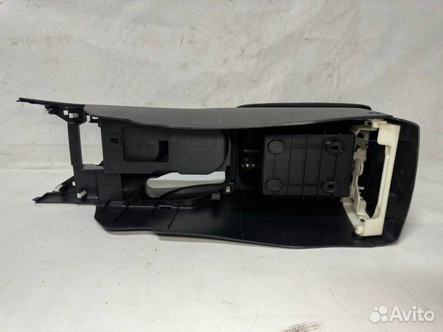 Подлокотник Mitsubishi ASX