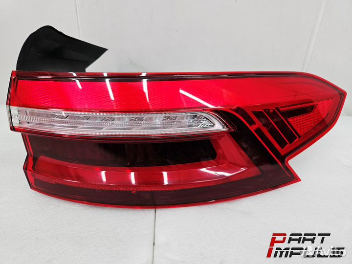 Фонарь правый Haval F7