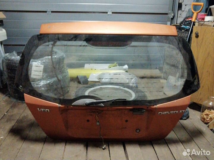 Продам крышку багажника на шевроле авео хечбек