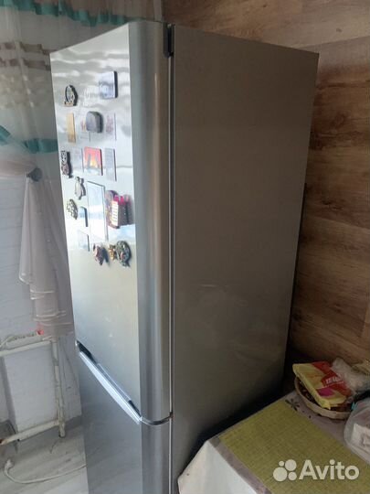 Холодильник indesit