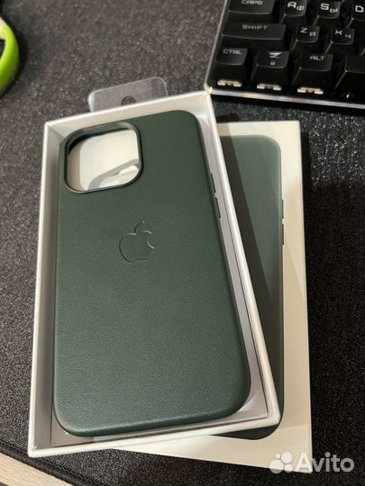 Чехол на iPhone 13 pro кожа зеленый