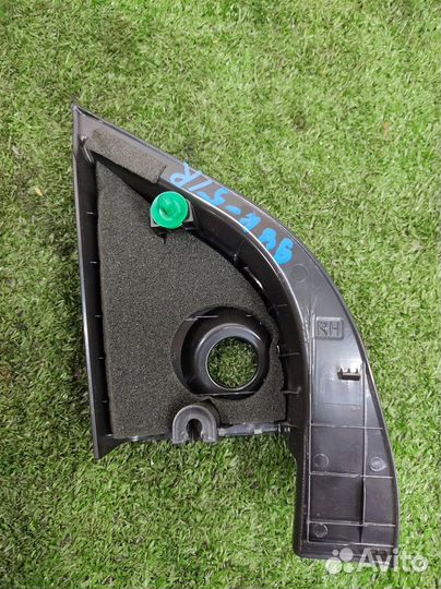Уголок зеркала правого внутри Chevrolet Aveo T300