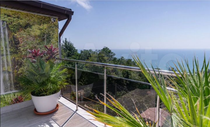 Дом 265 м² на участке 2 сот.