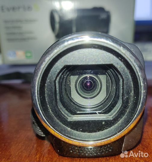 Цифровая видеокамера JVC Everio GZ-MS150HE