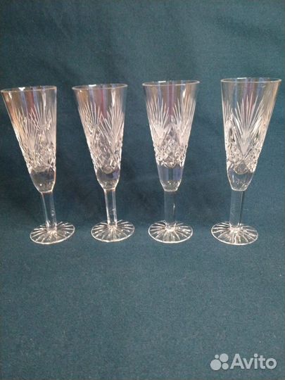 Хрустальные бокалы/фужеры
