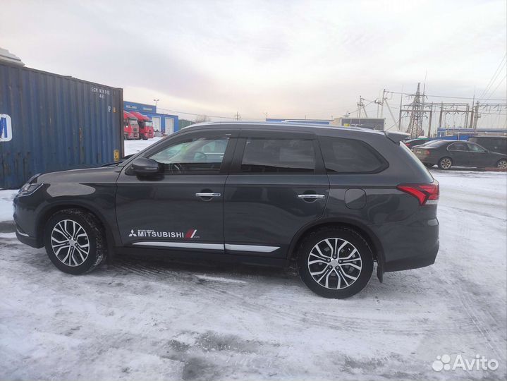 Mitsubishi Outlander 2.4 CVT, 2018, 149 300 км