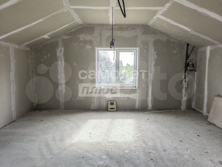 Коттедж 135,9 м² на участке 6,5 сот.