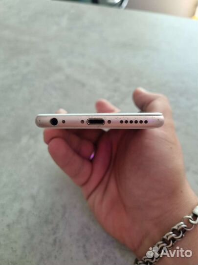 Телефон iPhone 6s 32 гб