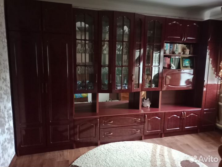 Стенка в гостиную