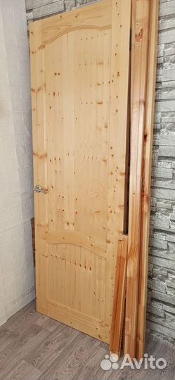 Дверь деревянная