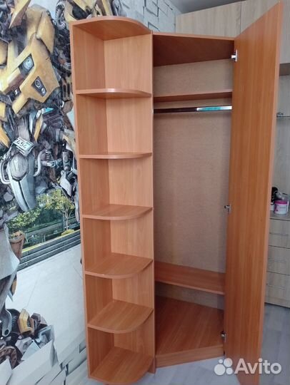 Шкаф угловой б/у
